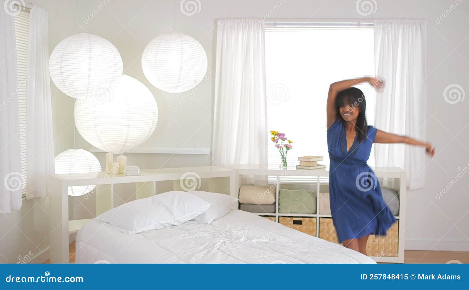 Black Girl Dancing in Bedroom Stock Video Video of smile, beautiful