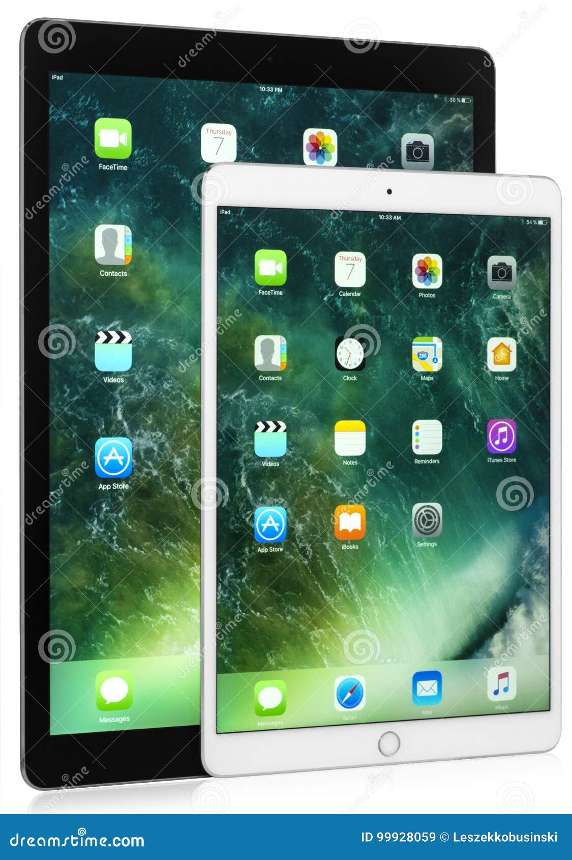Black IPad Pro 12,9 Inch and White IPad Pro 10,5 Inch on White