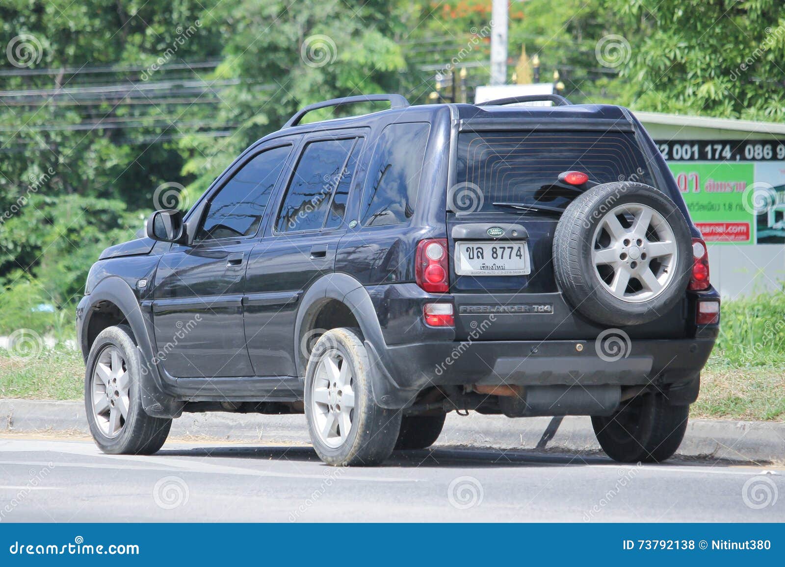 hoogtepunt Wreed forum Black Land Rover Freelander 2. Editorial Stock Photo - Image of rover,  offroad: 73792138