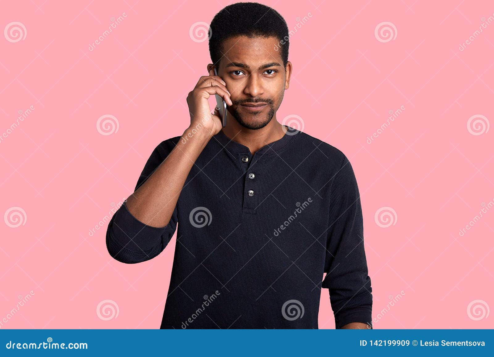 Man poses for photograph Stock Vector Images - Alamy
