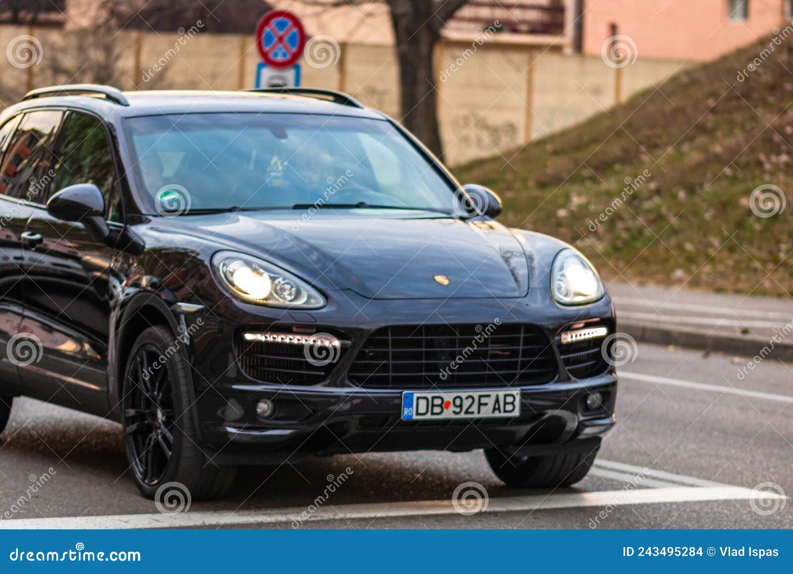 Black Porsche Cayenne on the Roads of Bucharest, Romania, 2020 Stock