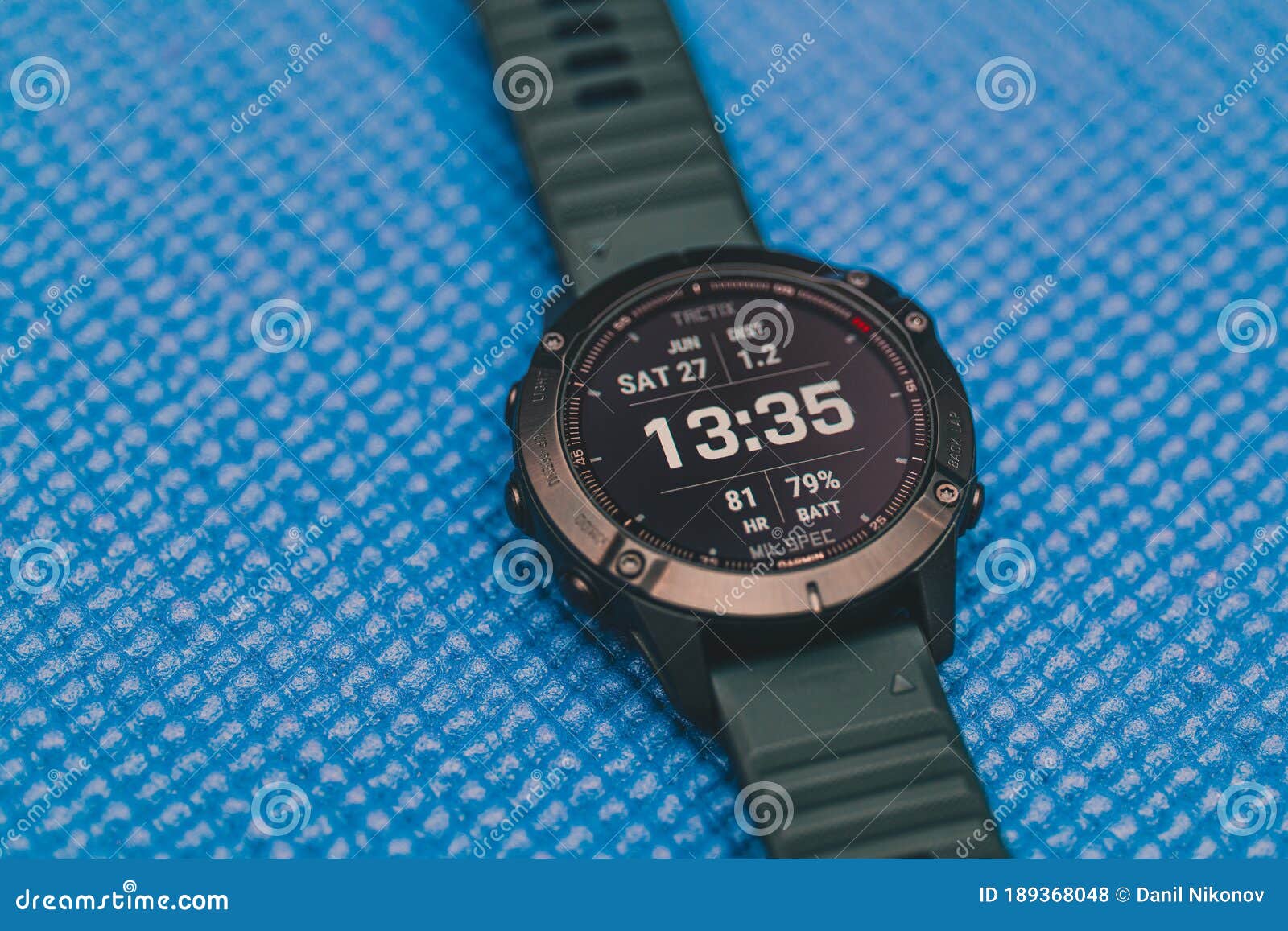 efficiency agency Ringlet Black Smart Watch in Gym. Using Garmin Fenix 6 Pro Fitness Tracker in Gym.  Healthy Lifestyle and Medicine Editorial Stock Photo - Image of garmin,  fitness: 189368048