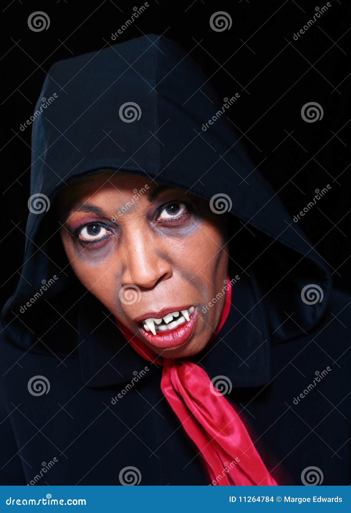 【新品未使用】※やまと着用 VAMPIRE グラフィックスウェット ブラック フォトペーストグラフィックプルオーバー【一部店舗限定】｜WEGO