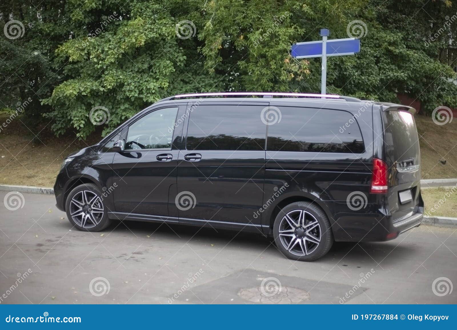 black van car