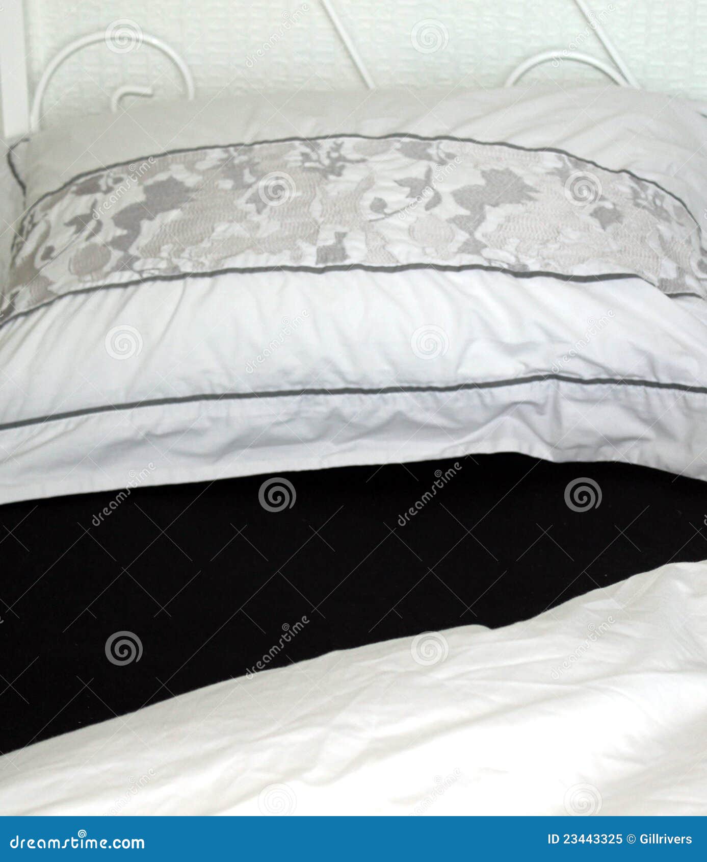 Black and White Bed Linen stock image. Image of black 23443325