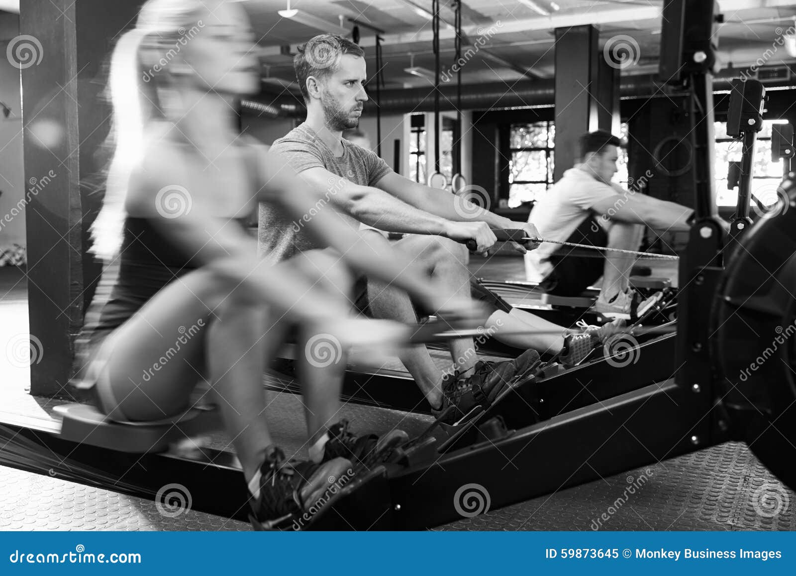 Fitness Blanco Y Negro Stock Photos - 573,965 Images