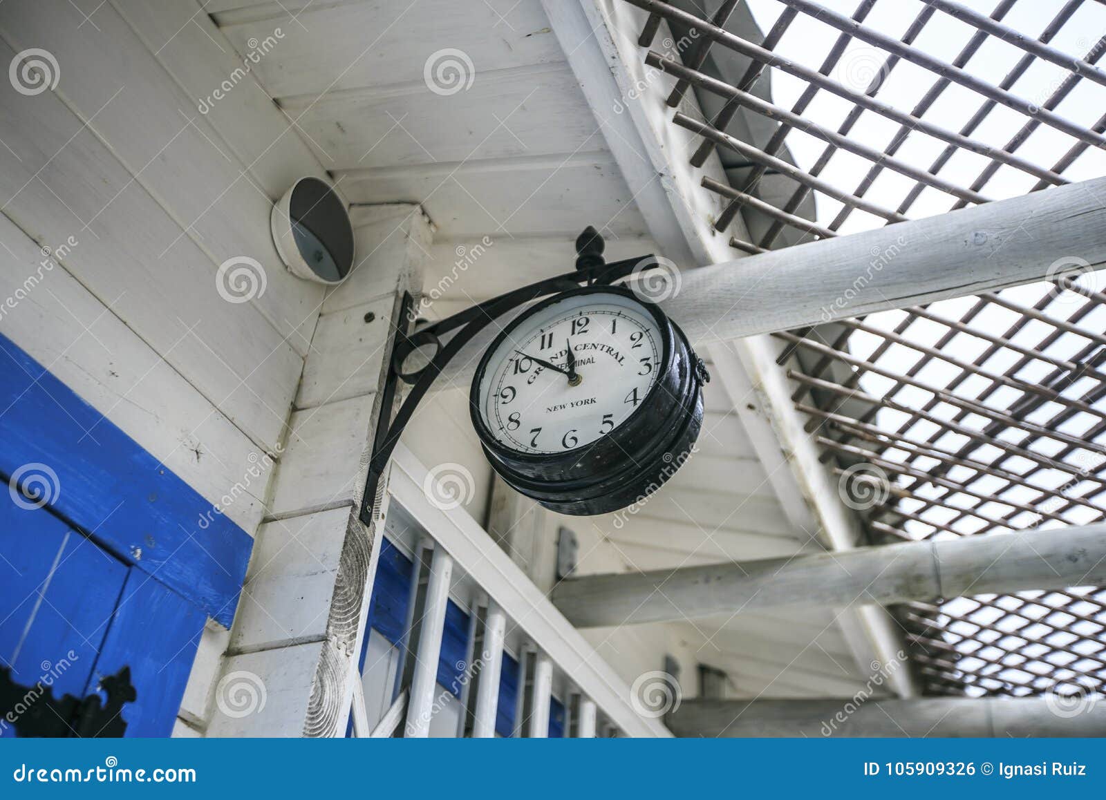 Train Station Vintage Clock Editorial Photo Image of retro, circle
