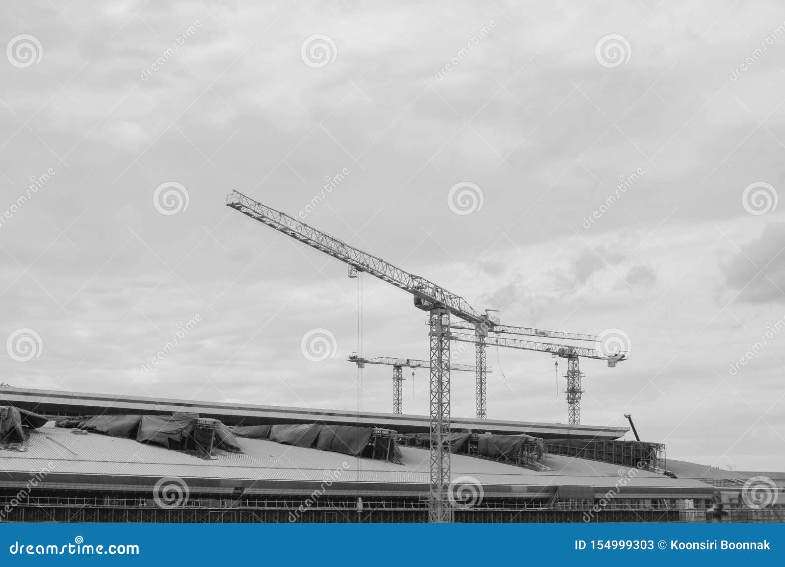 Black and Whiteimage of Scaffolding in the High Altitude, Scaffolding ...
