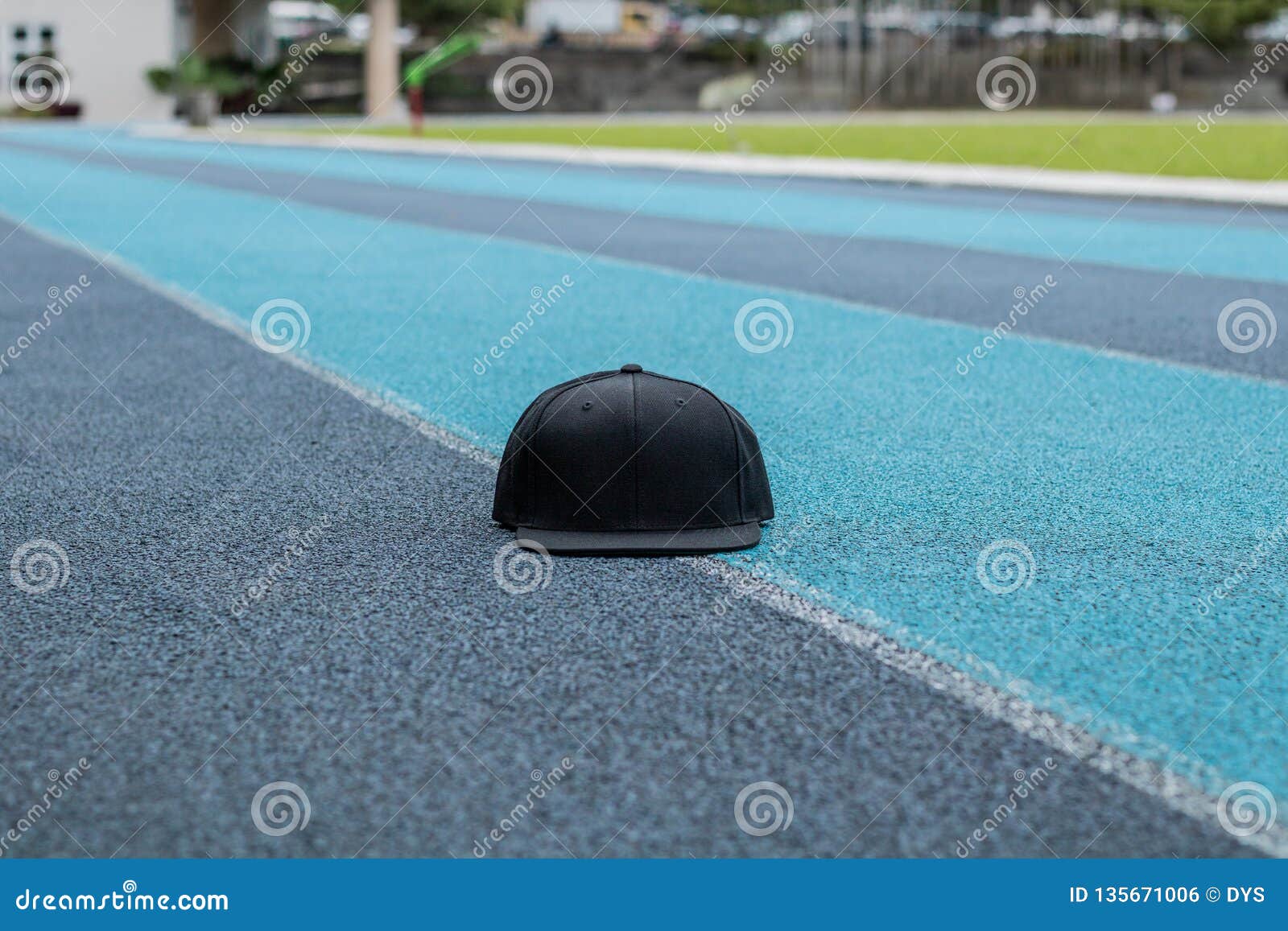 Download Blank Black Snapback Hat Cap Flat Visor With Black Color ...