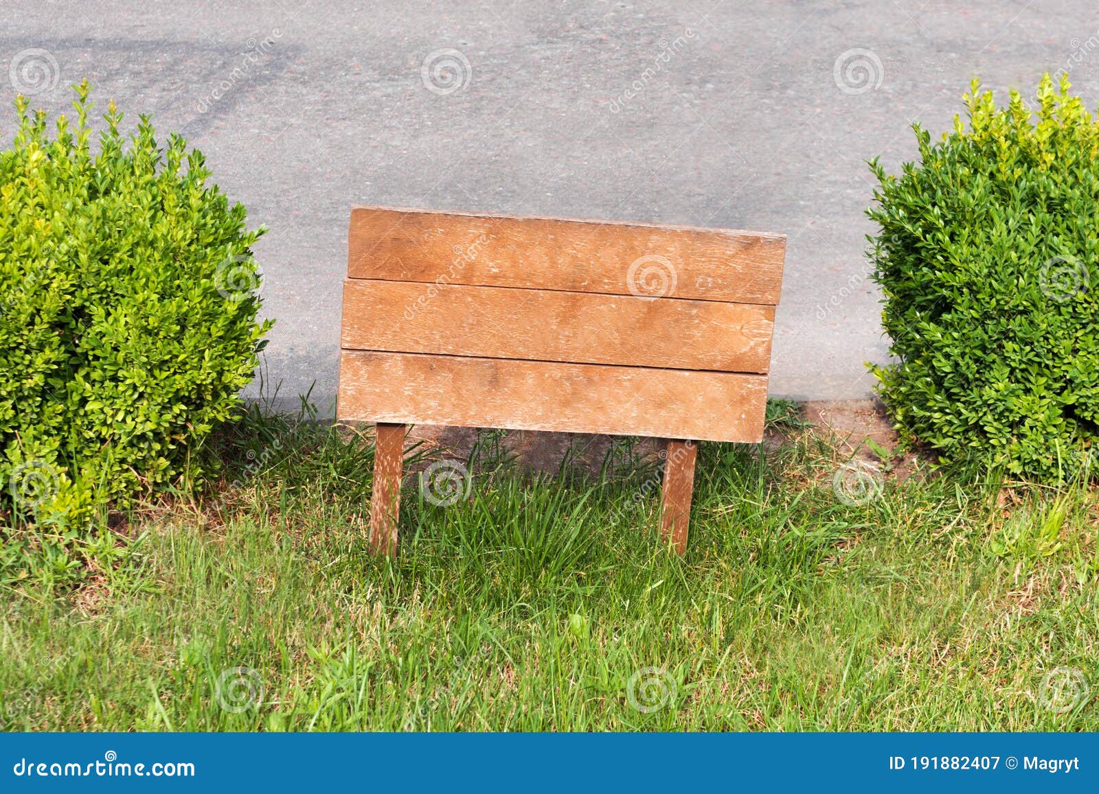 Download Blank Mock Up Wooden Sign In The Garden Concept For Advertisement Guide Board Tourism Wood Sign Stock Image Image Of Park Blank 191882407