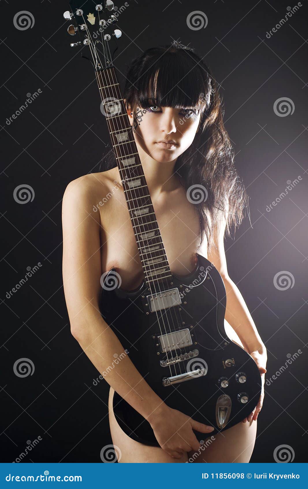 Hispanic Guy Models Girls Desnudo Guitars