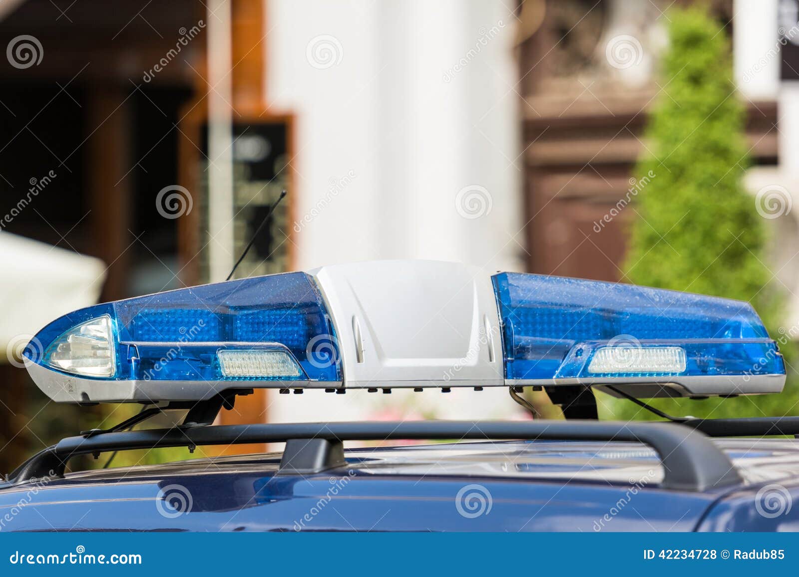 Blaue Polizei-Sirene stockfoto. Bild von anhalten, militärisch