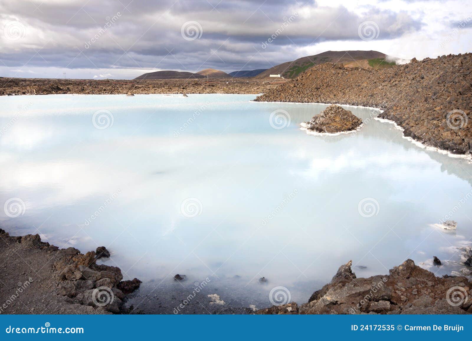Blauwe lagune IJsland. Blauwe lagune in IJsland, een geothermische pool