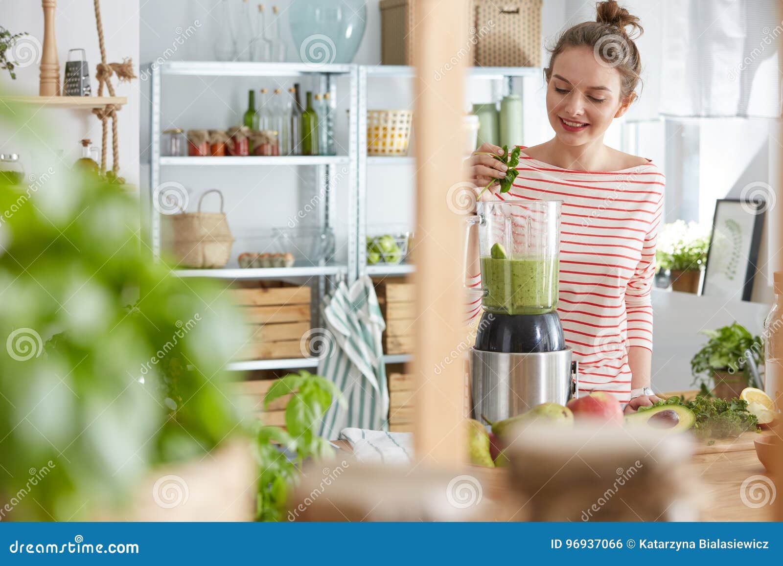 blending smoothie ingredients