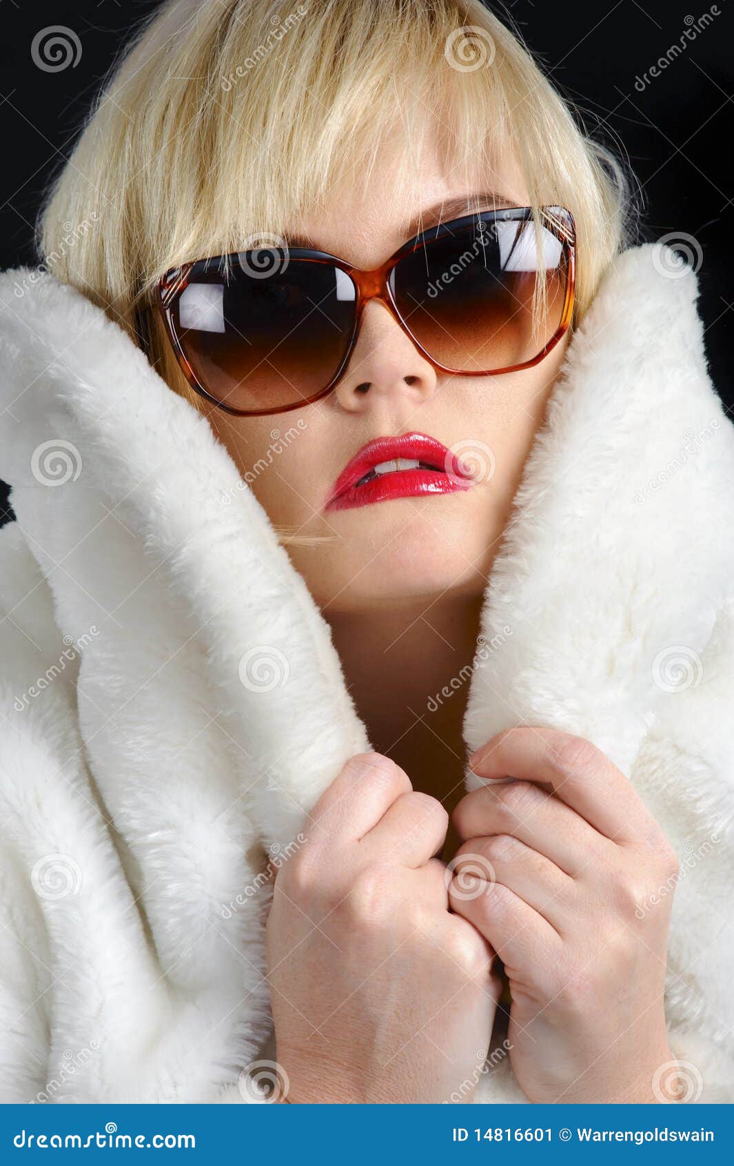 Blond Girl with Fur Coat and Sunglasses Stock Image Image of girl