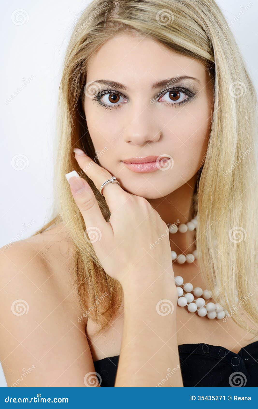 Blonde Girl Stock Image Image Of Indoors Fashion Glossy 35435271