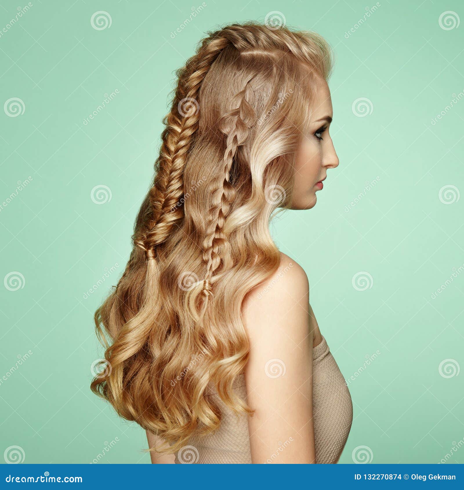 Blonde Girl with Long and Shiny Curly Hair Stock Photo - Image of elegant,  portrait: 132270874