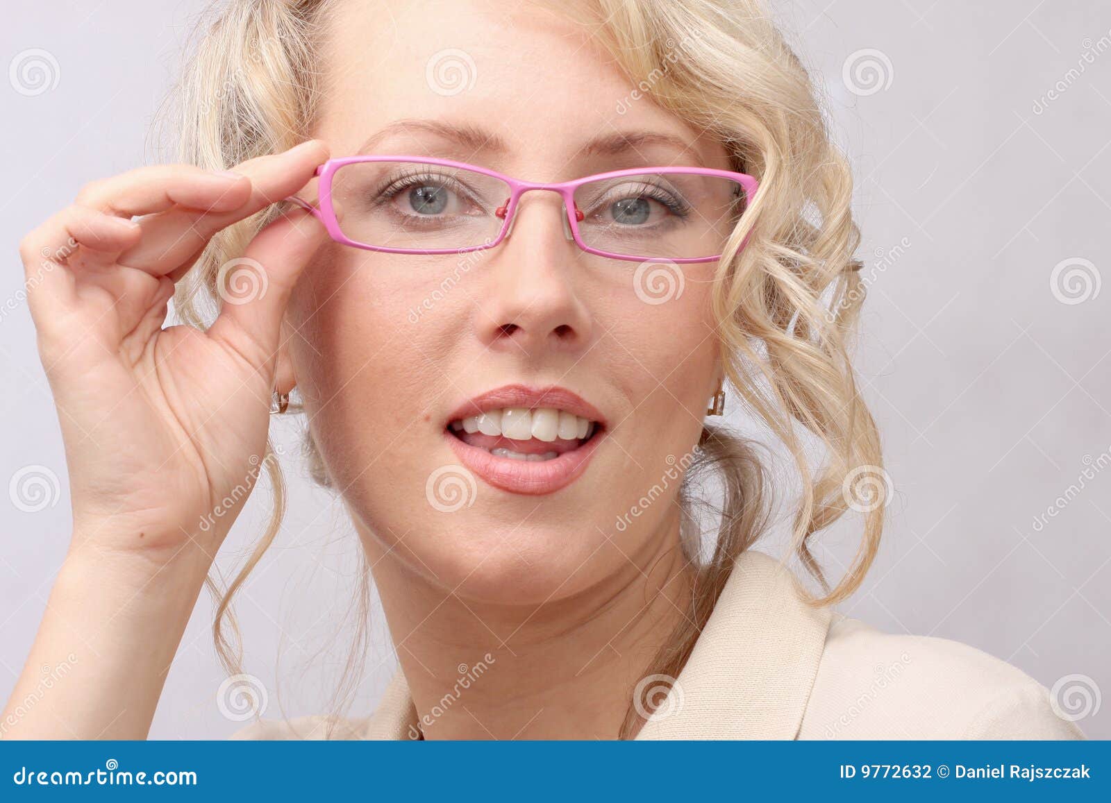 teen blonde glasses amateur
