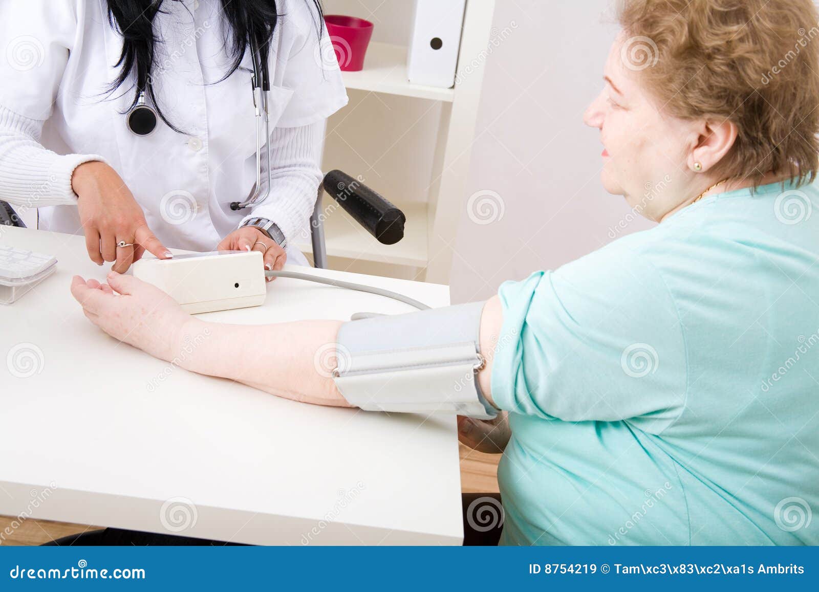 Blood pressure gauge stock image. Image of gauge, doctor 8754219