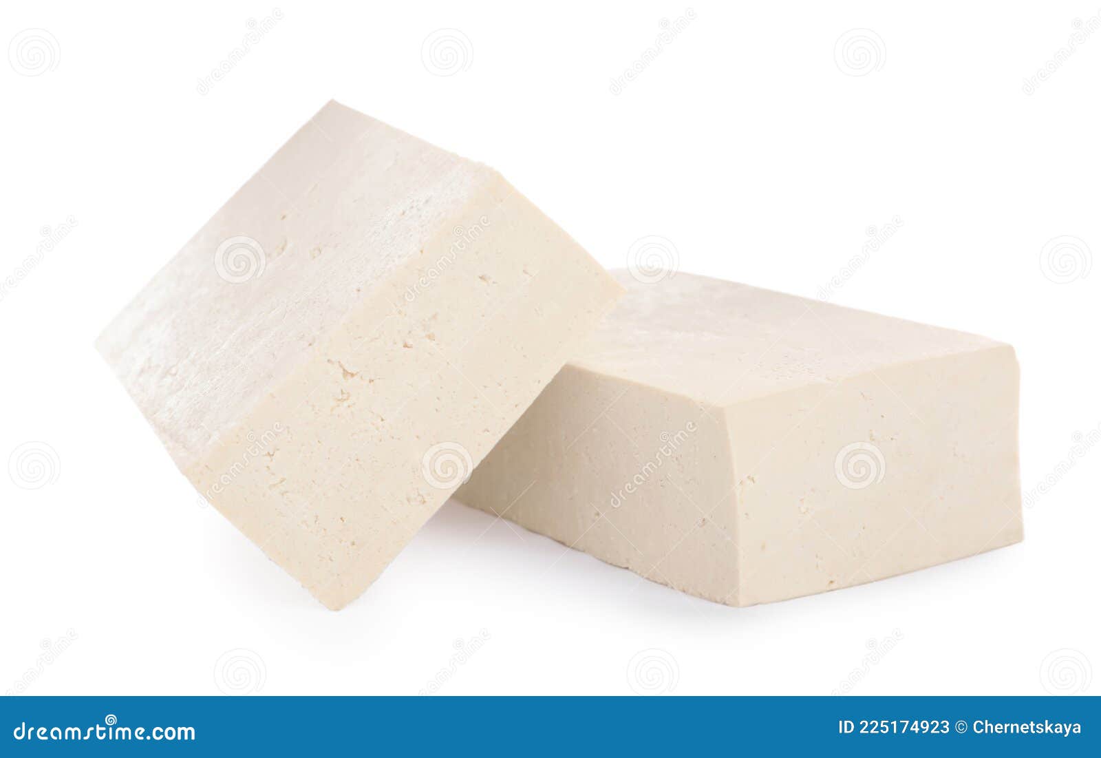 Bloques De Tofu Crudo Sobre Fondo Blanco Imagen de archivo - Imagen de