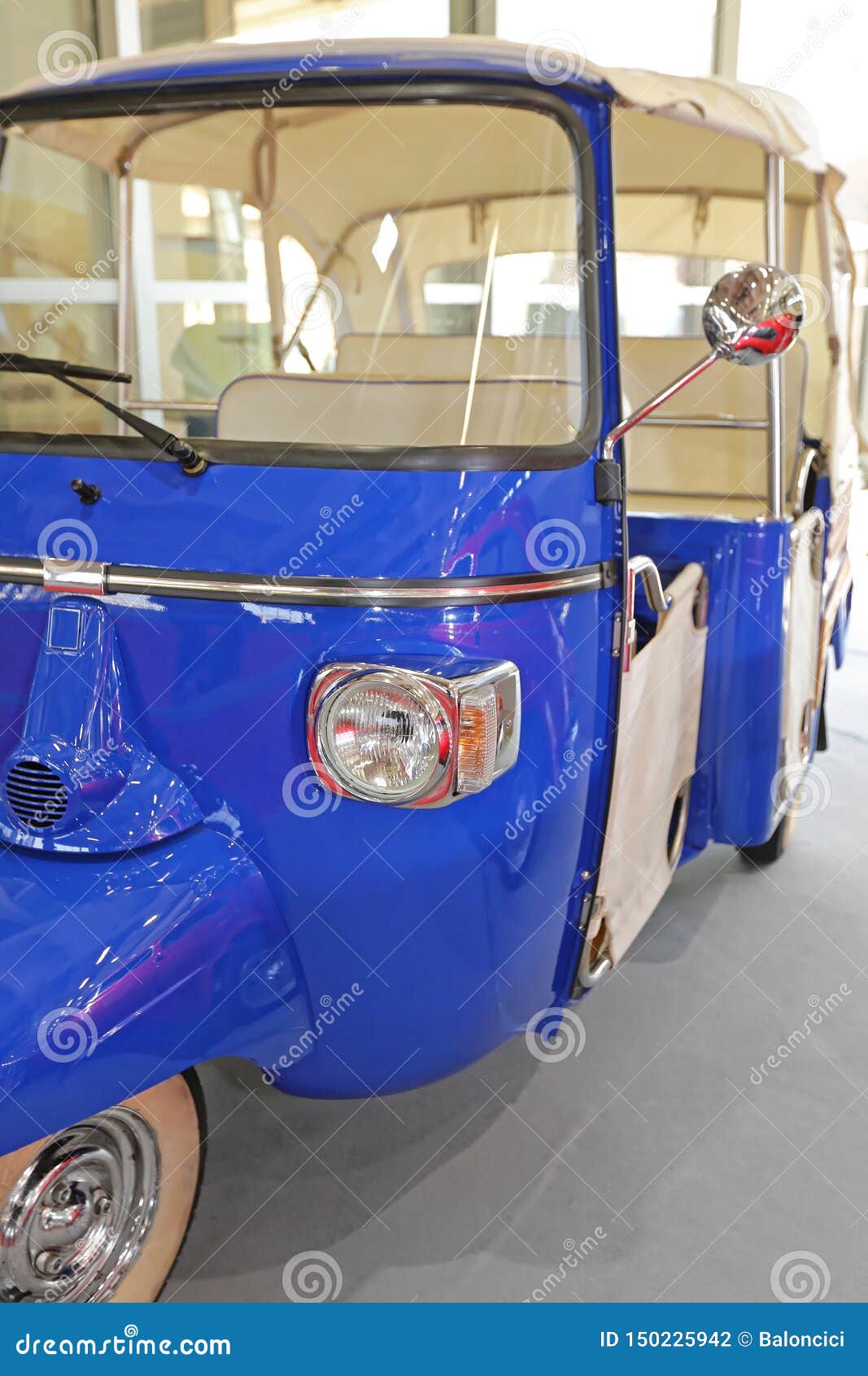 Blue Auto Rickshaw stock photo. Image of mirror, transportation 150225942