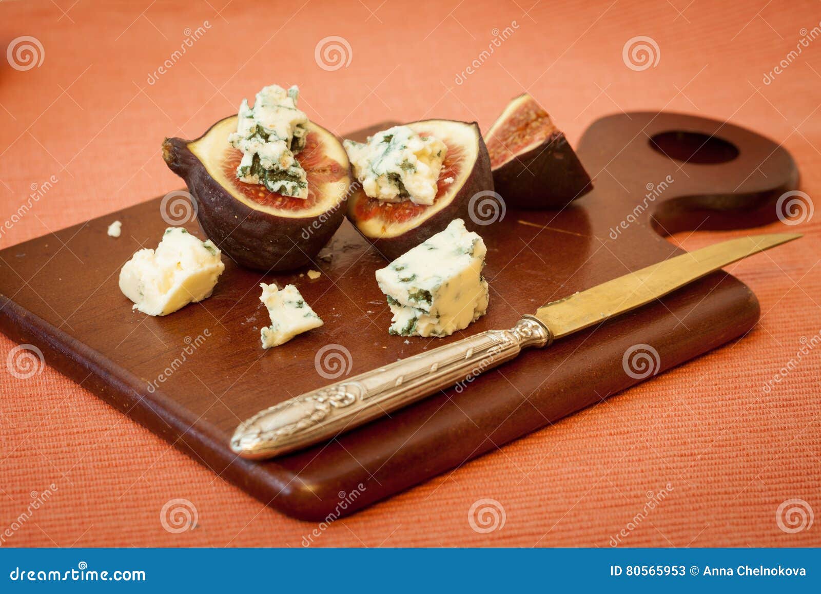 Blue cheese and fresh figs stock image. Image of dairy 80565953