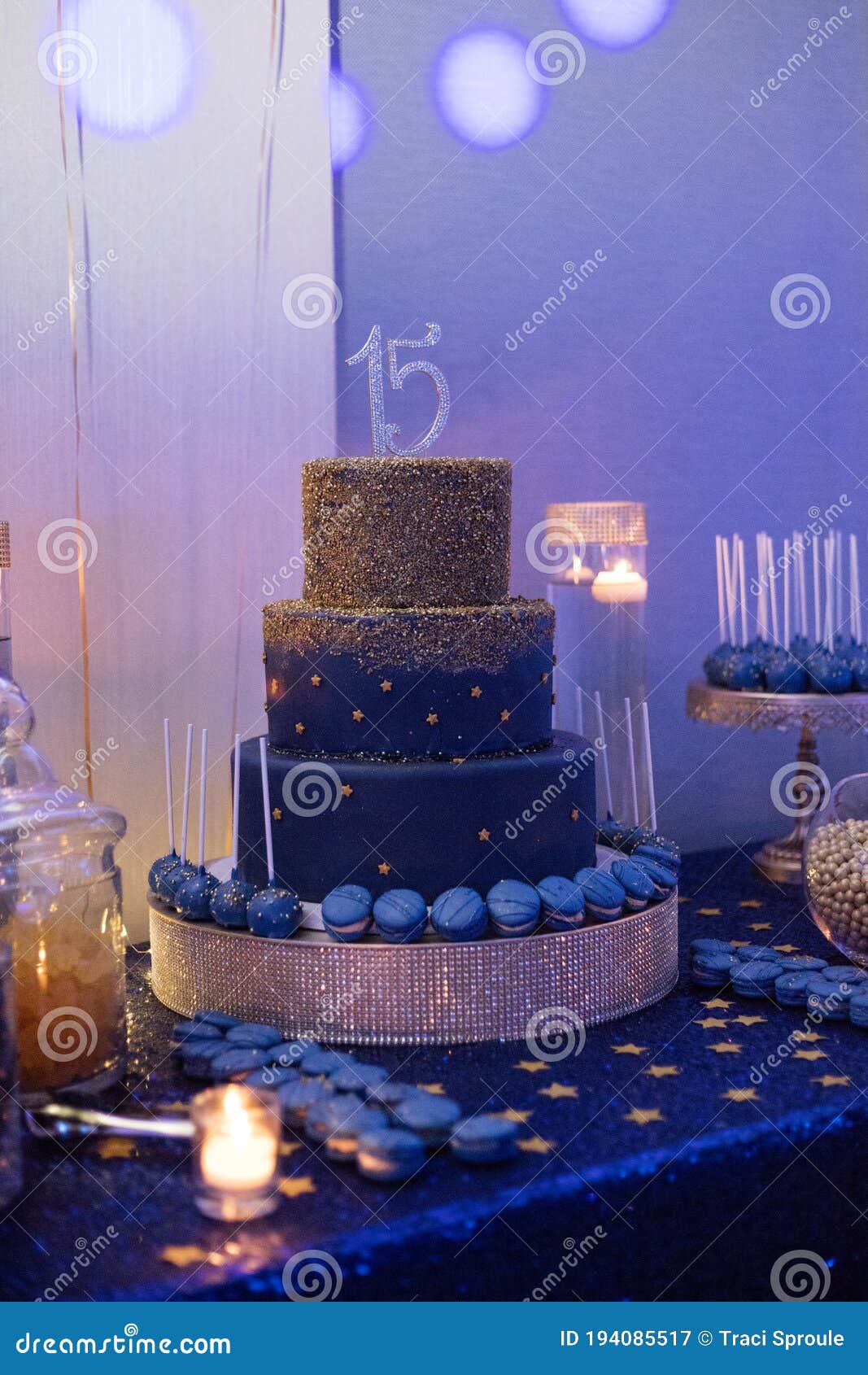 4,164 Cake Glitter Stock Photos - Free & Royalty-Free Stock Photos from  Dreamstime