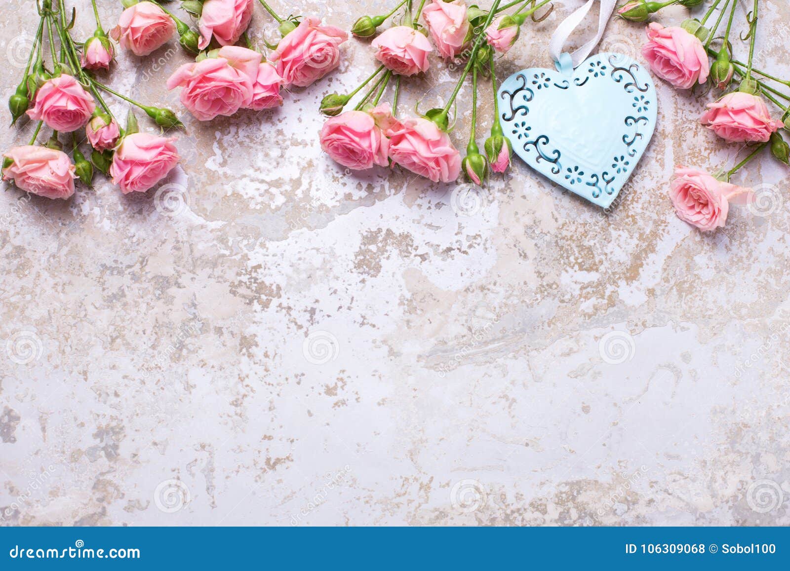 Blue Heart and Pink Roses Flowers on Grey Vintage Textured Background ...