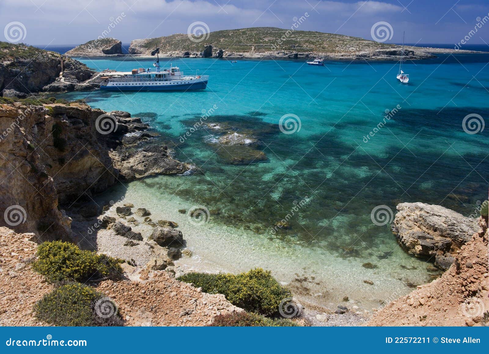 blue lagoon - island of comino - malta