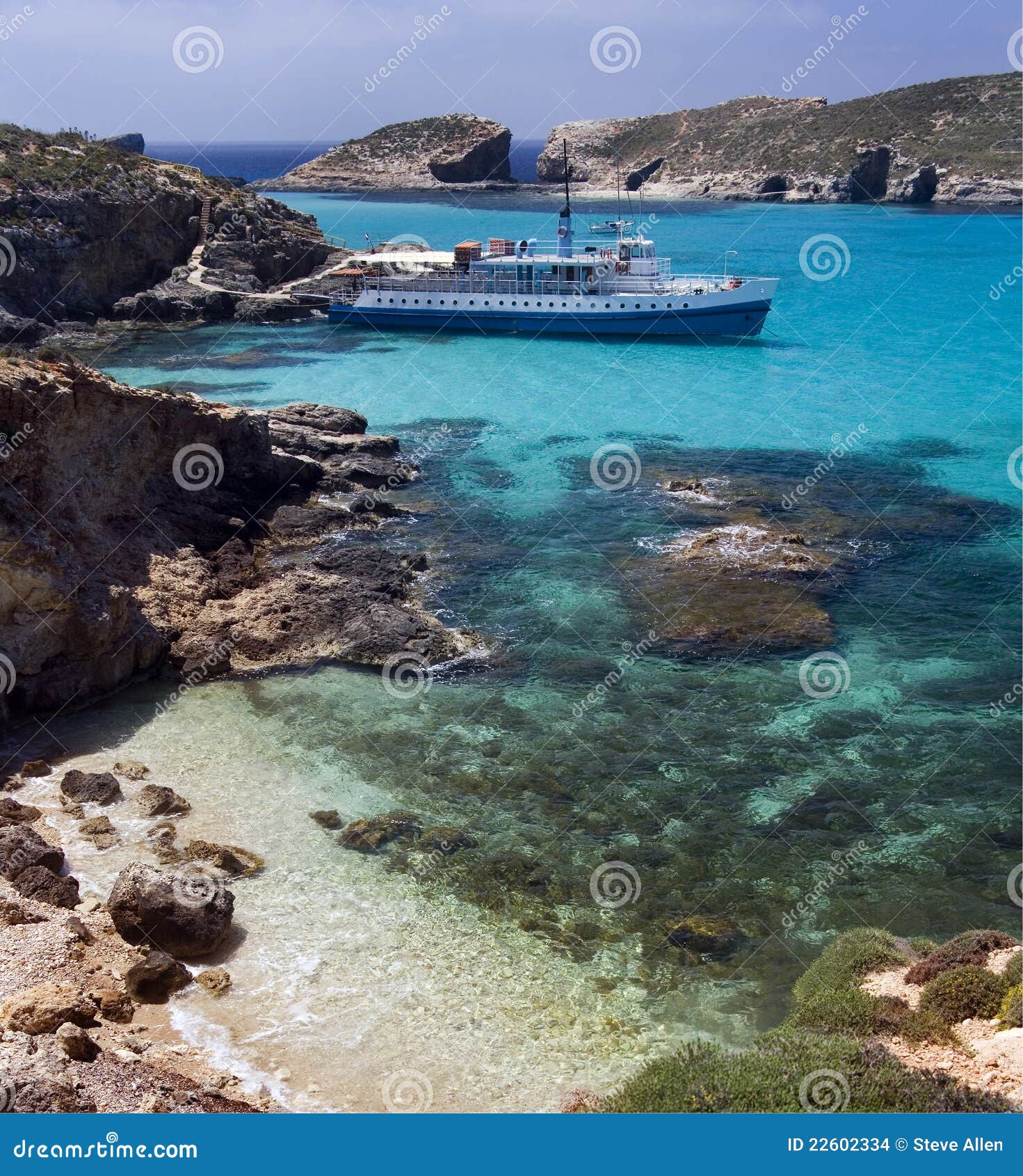 blue lagoon - island of comino - malta
