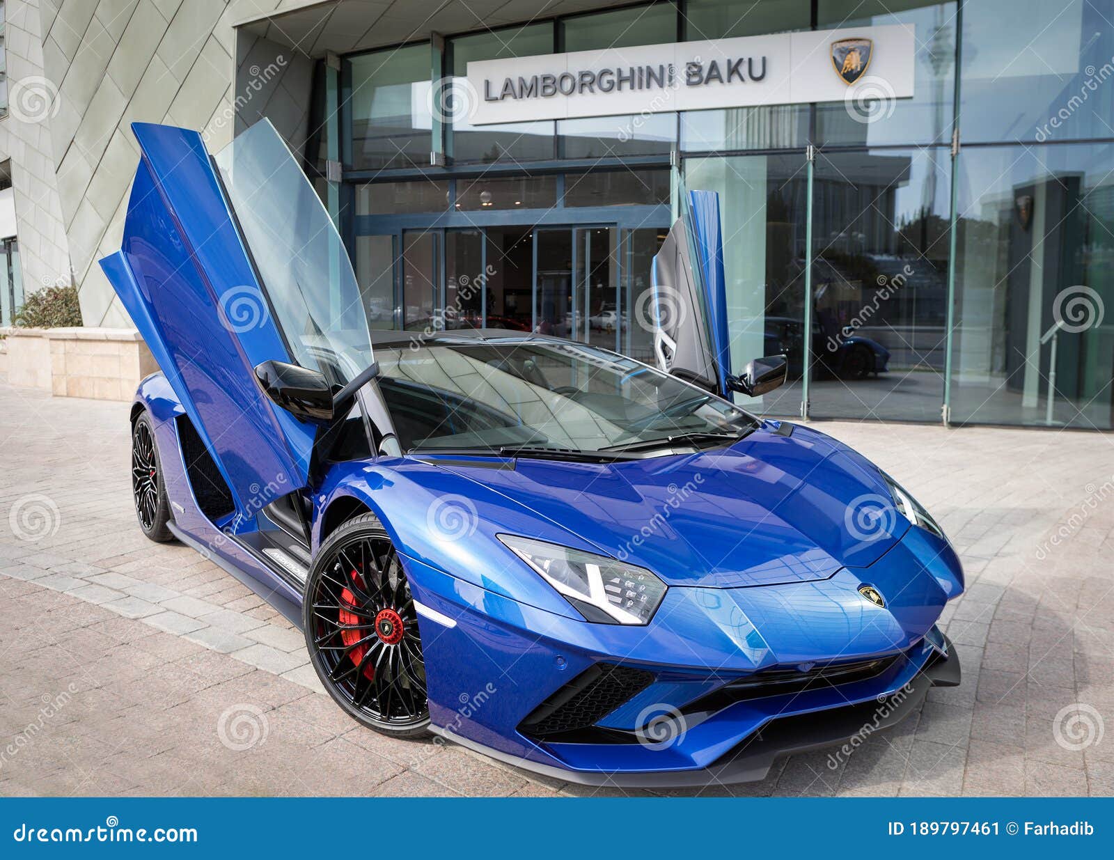 Blue Lamborghini Aventador editorial photo. Image of horizontal - 189797461
