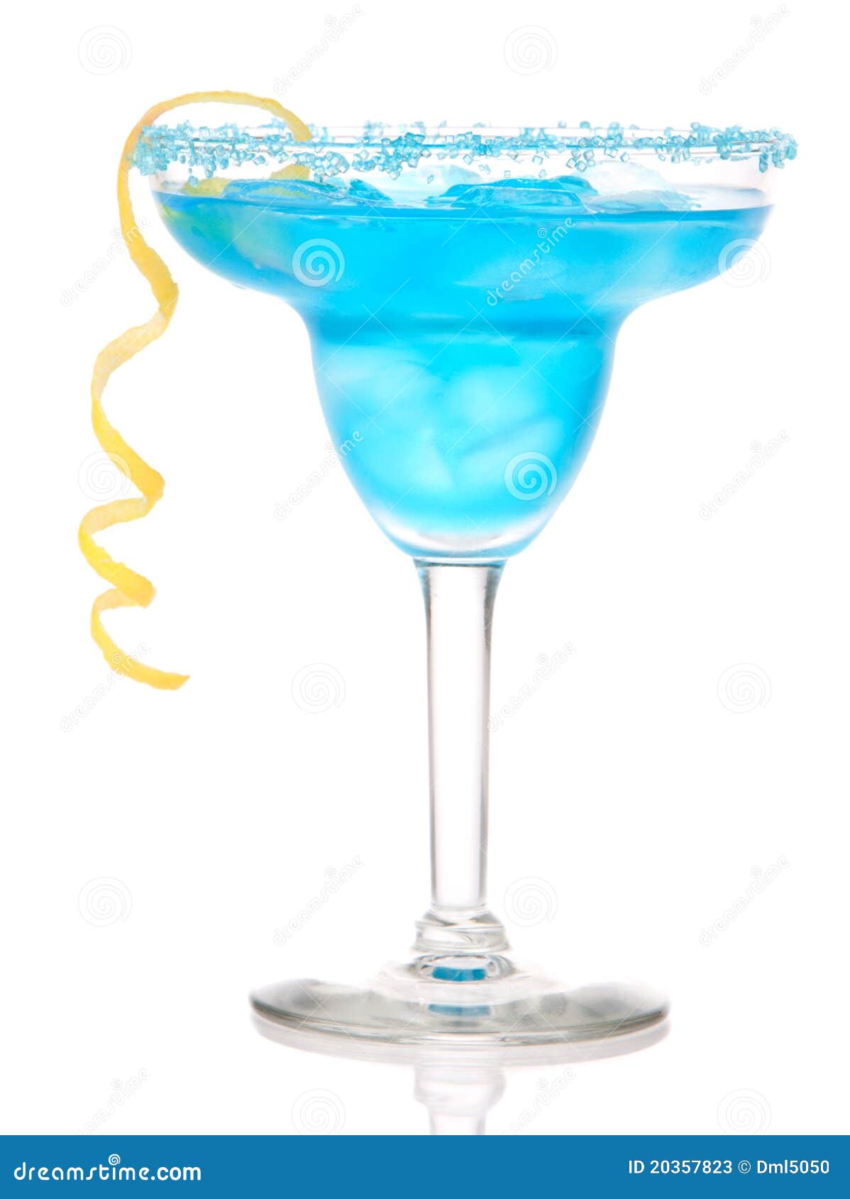 blue margarita cocktail