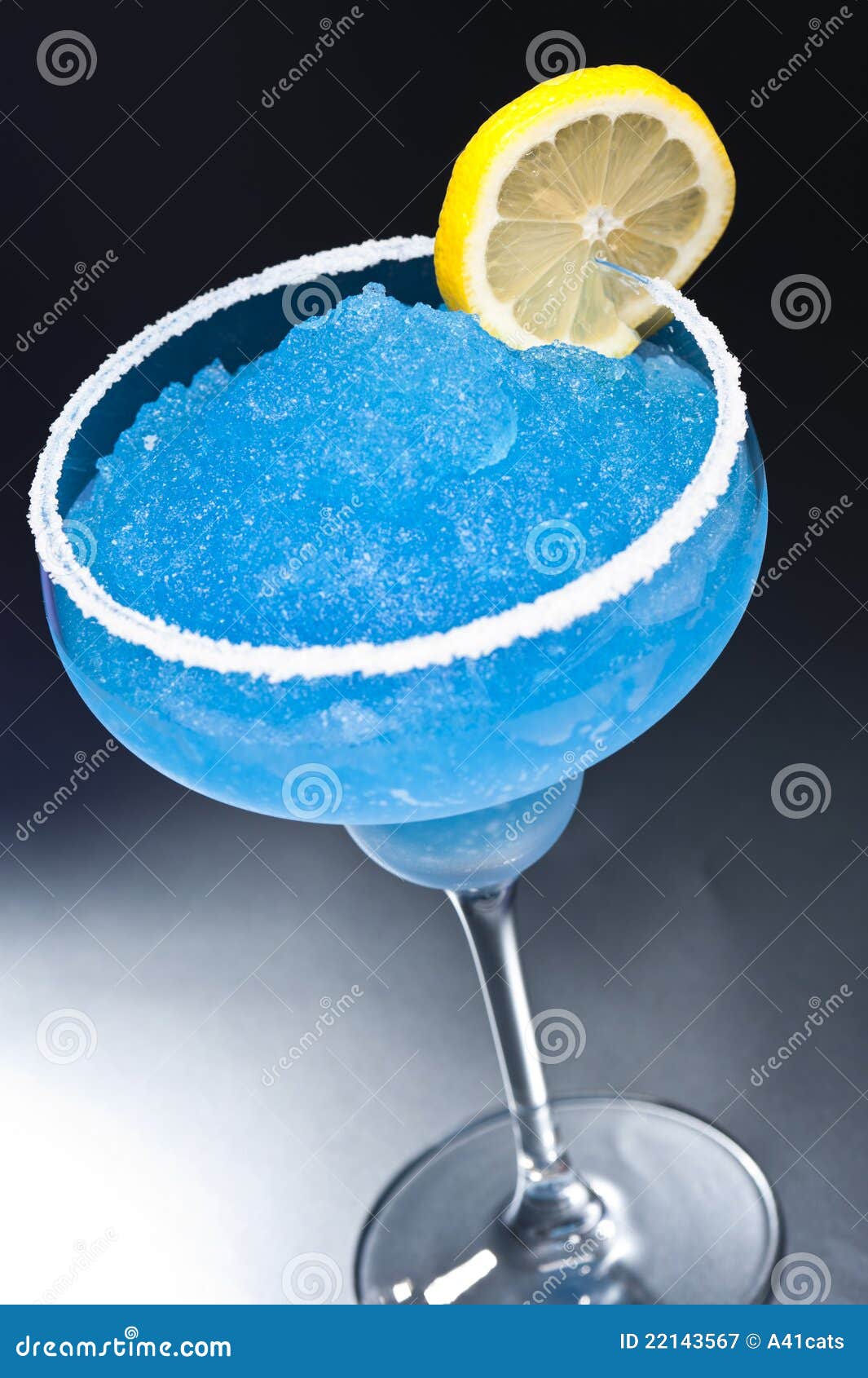 Blue margarita Cocktail stock image. Image of beverages 22143567