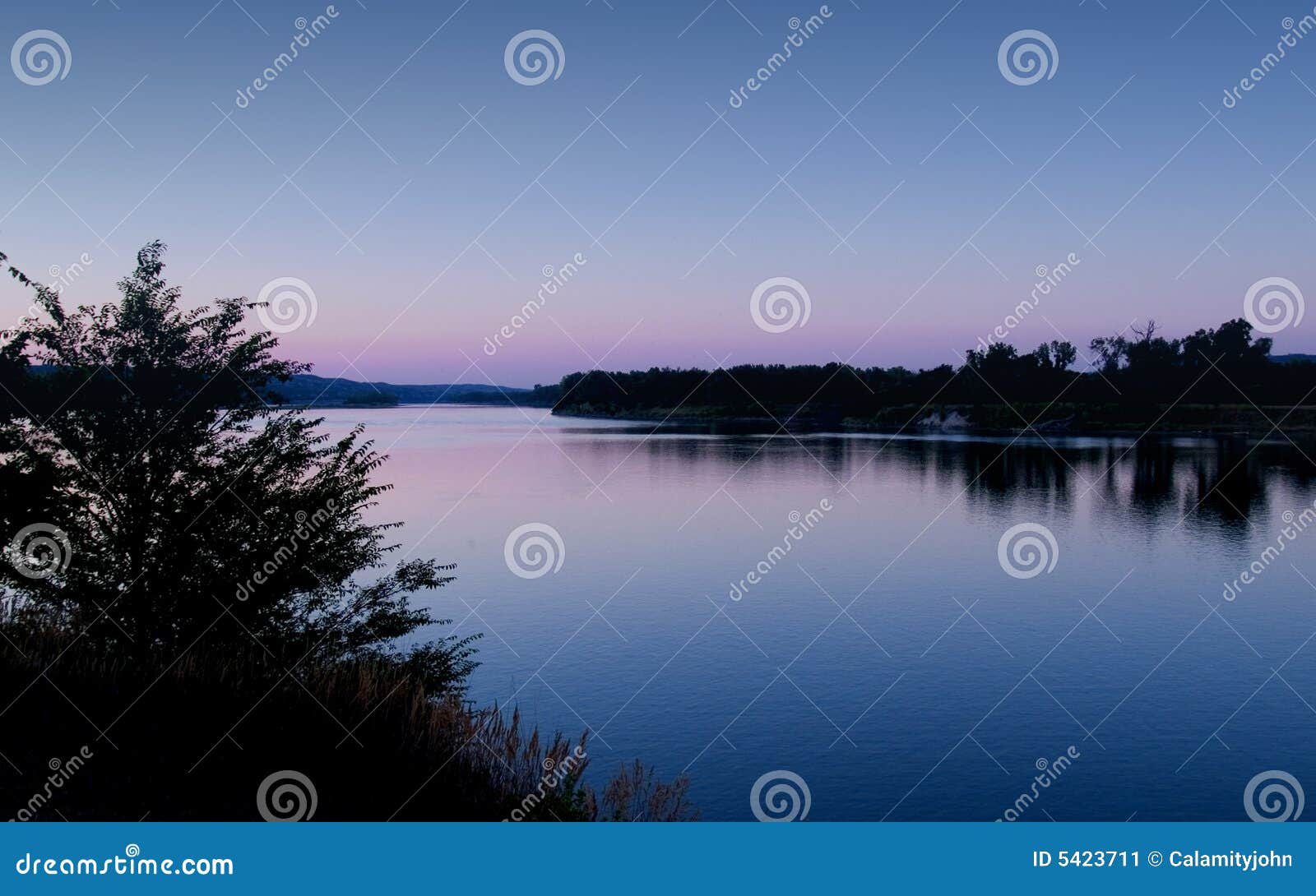 Blue Missouri Dawn stock image. Image of magenta, sunrise 5423711