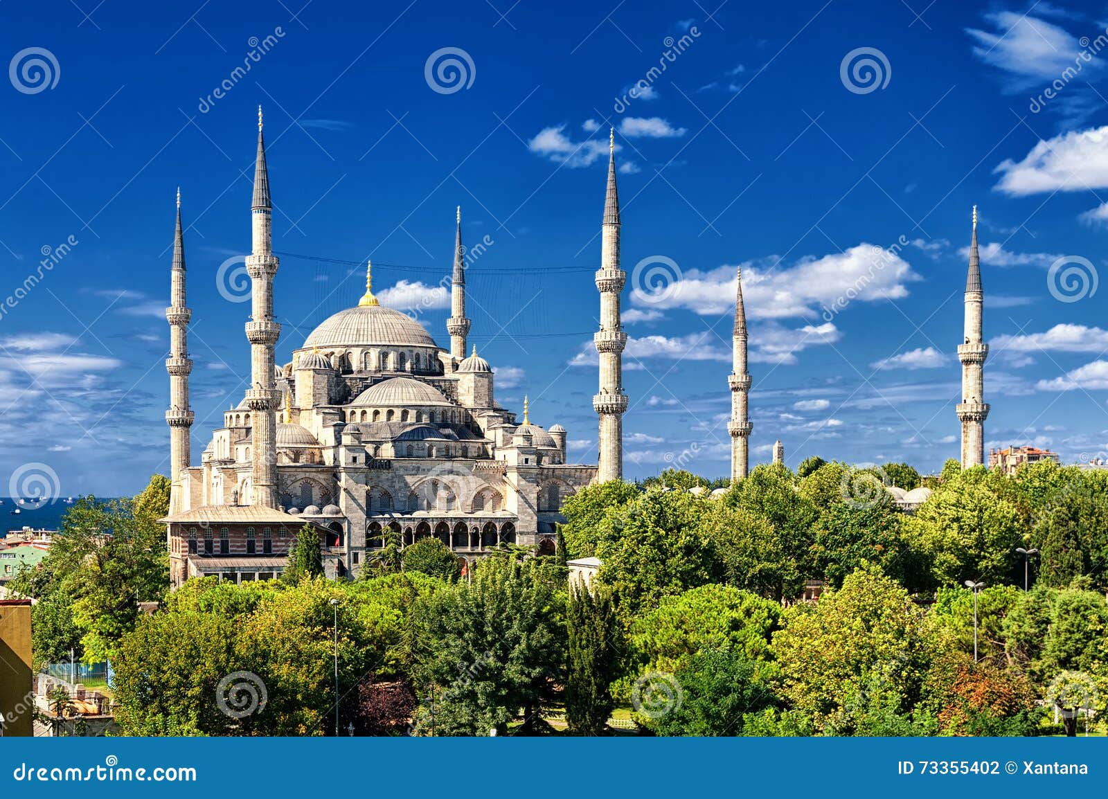 blue mosque, sultanahmet, istanbul, turkey