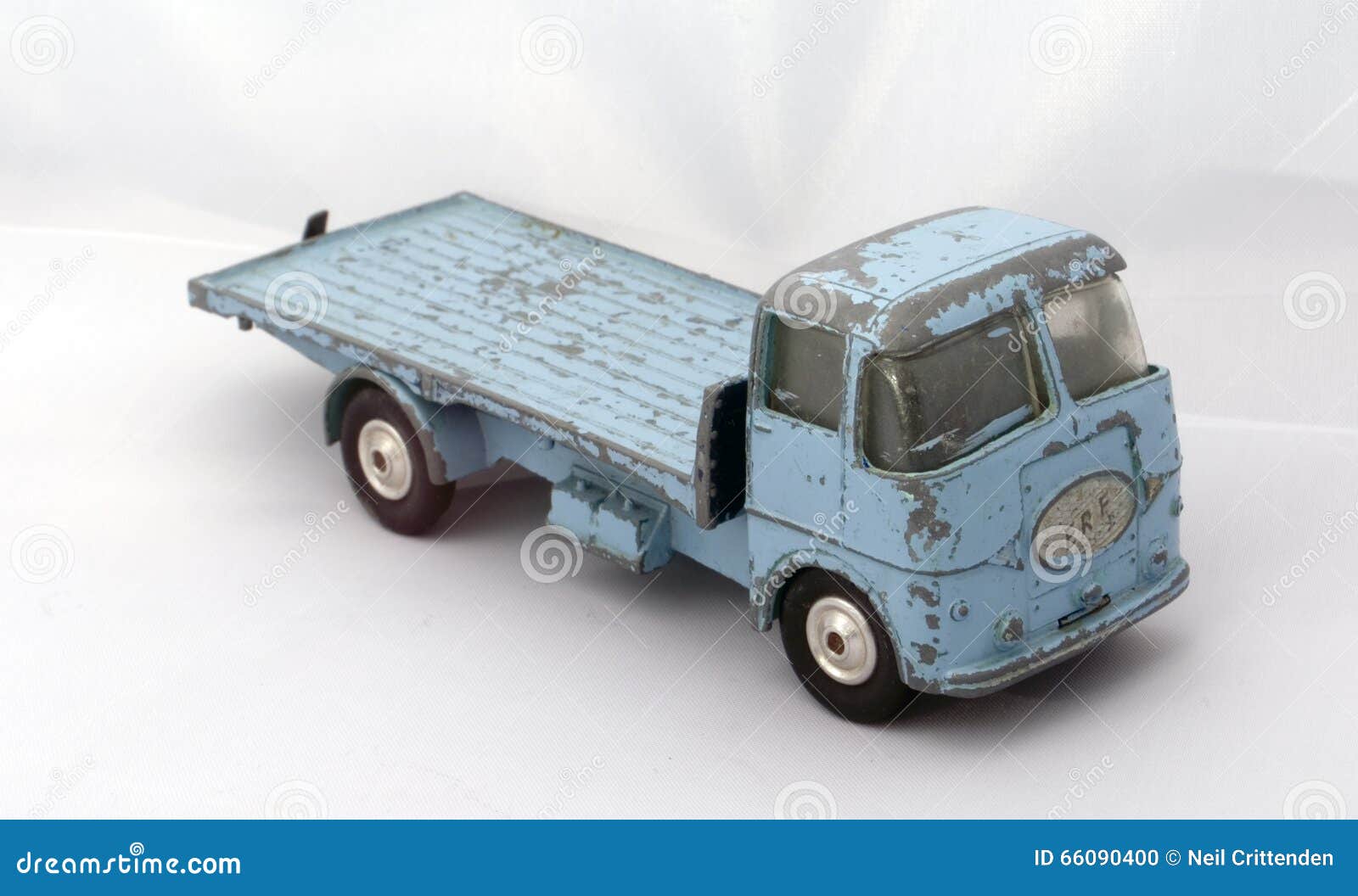 blue toy lorry