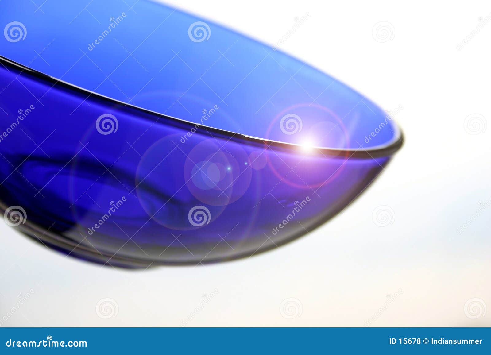 blue vitreous plate