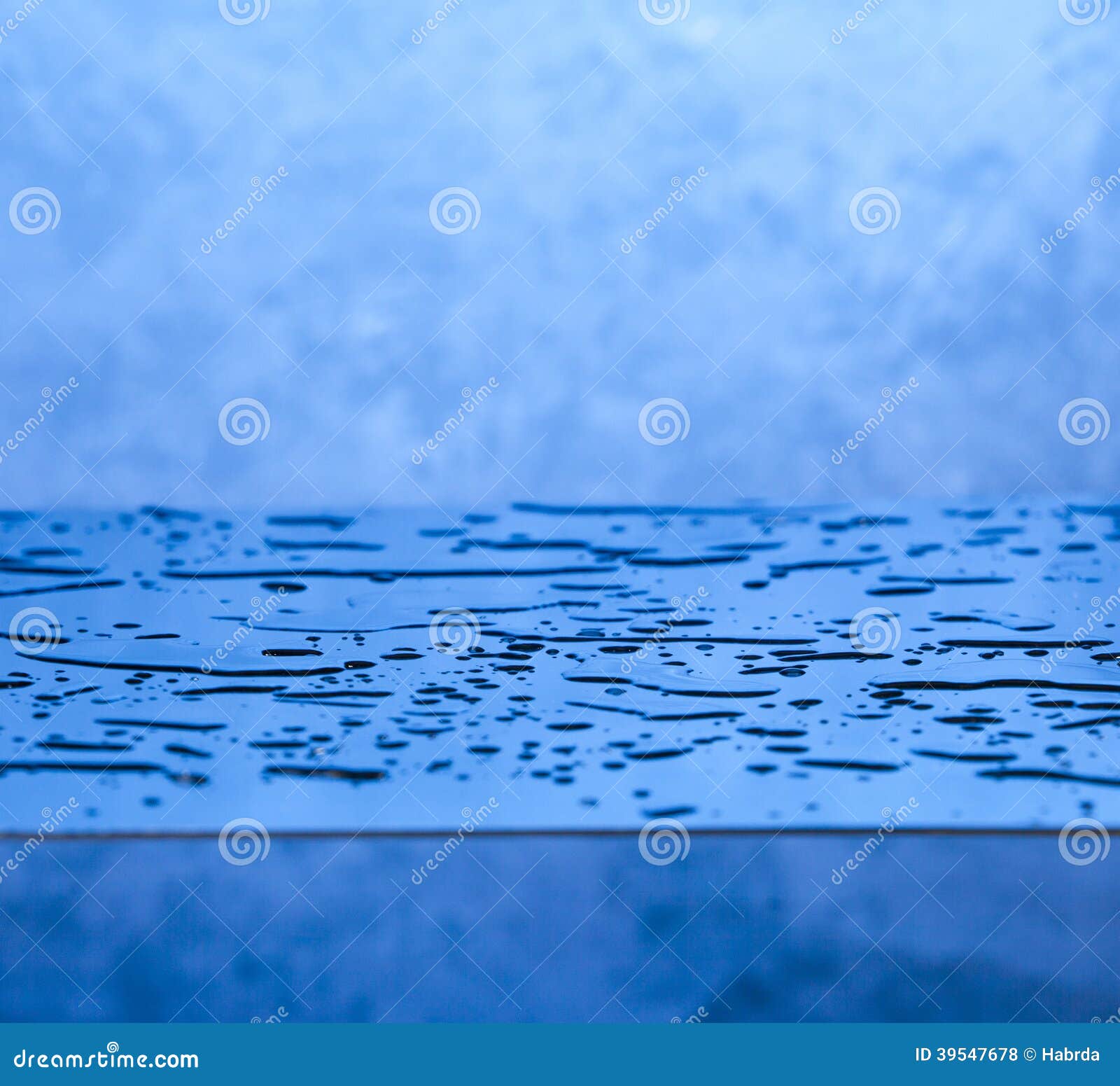 blue water background