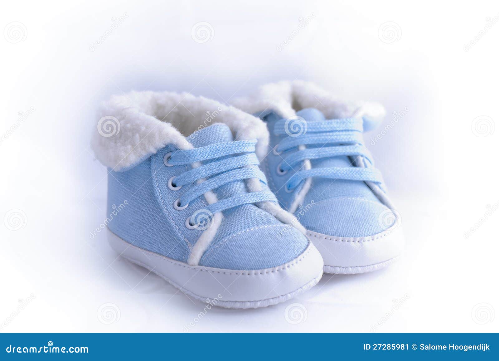 Blue and white baby shoes stock image. Image of apparel 27285981