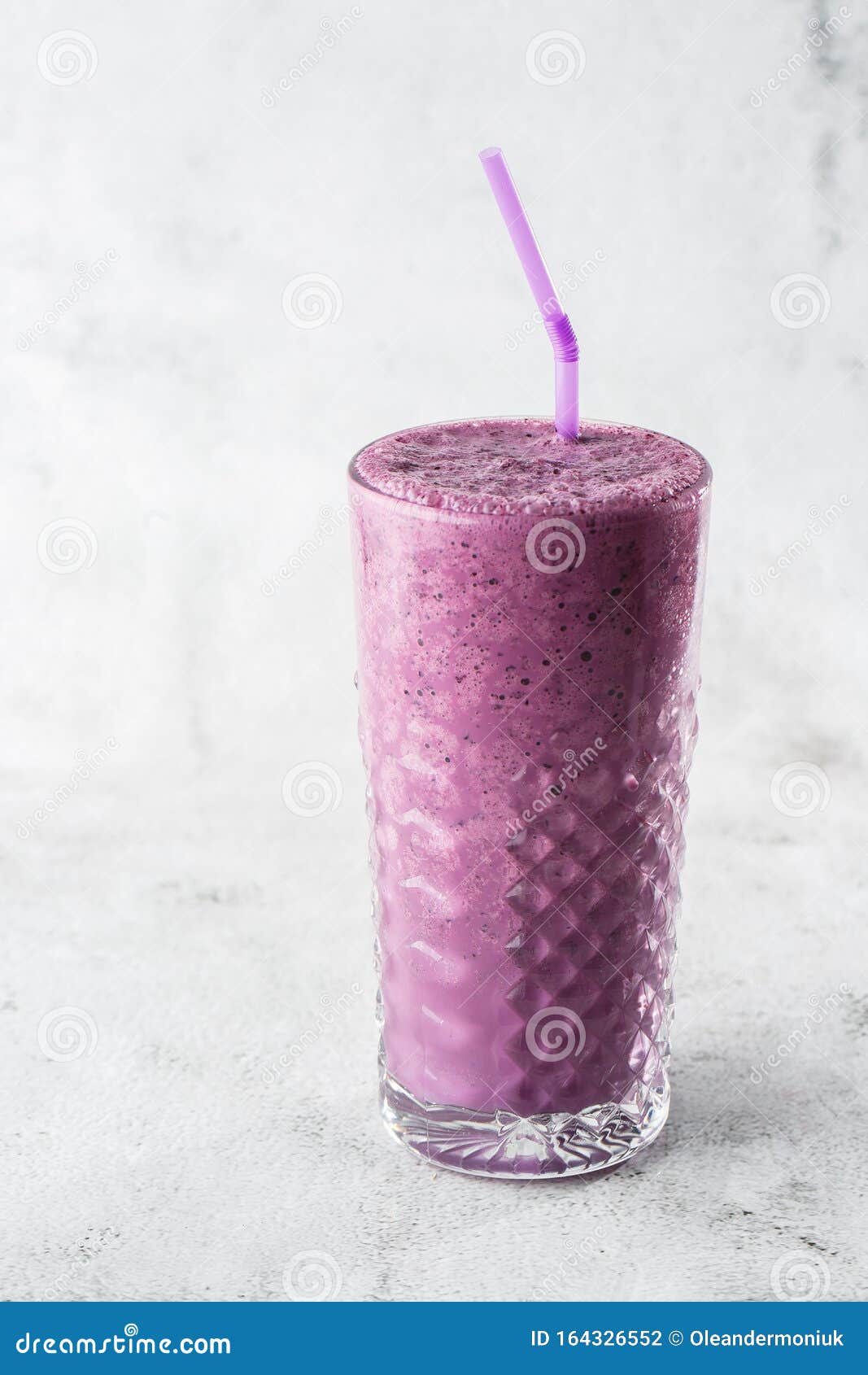 Blueberry Smoothie Oder Schwarzer Johannisbeere Violette Milchshake in ...