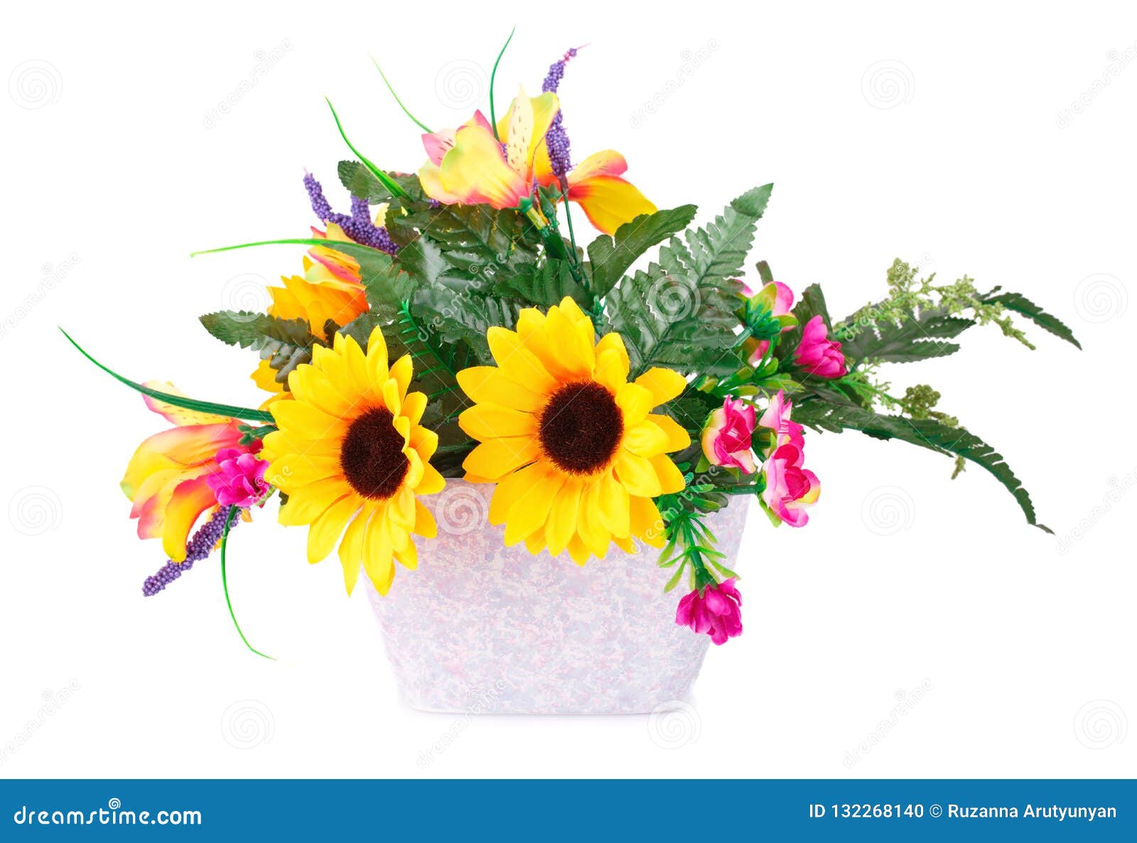 Blumen im Vase stockfoto. Bild von blüte, keramisch - 132268140