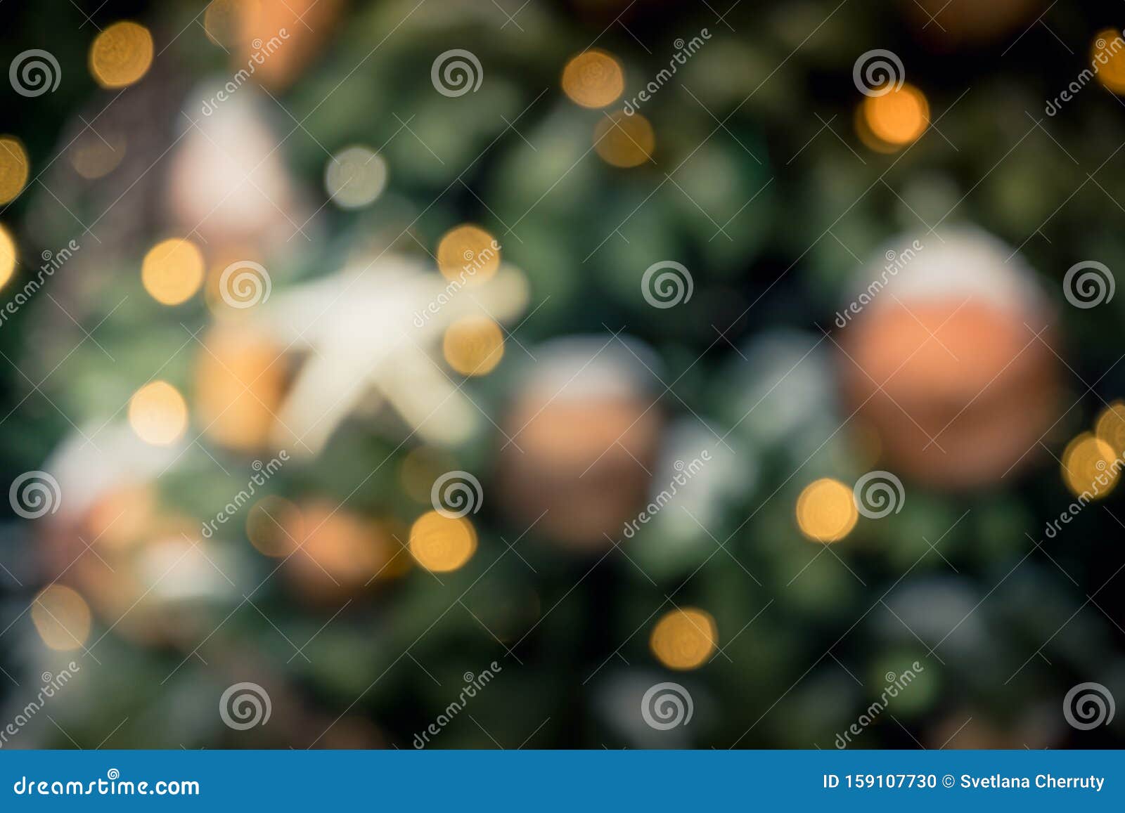 Blurred Christmas Tree with Golden Garland and Red Balls. Abstract ...