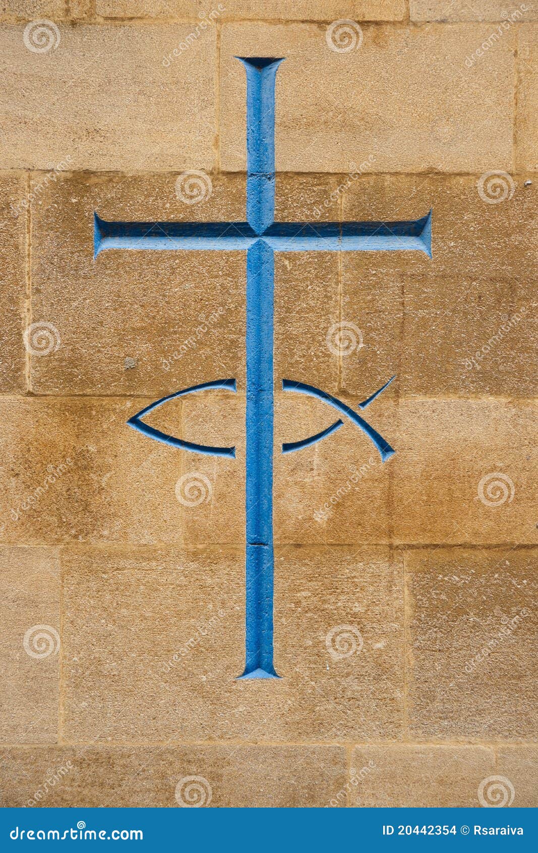 Blått kors. Blått snidit symbol för sten för kristendomenkorsfisk