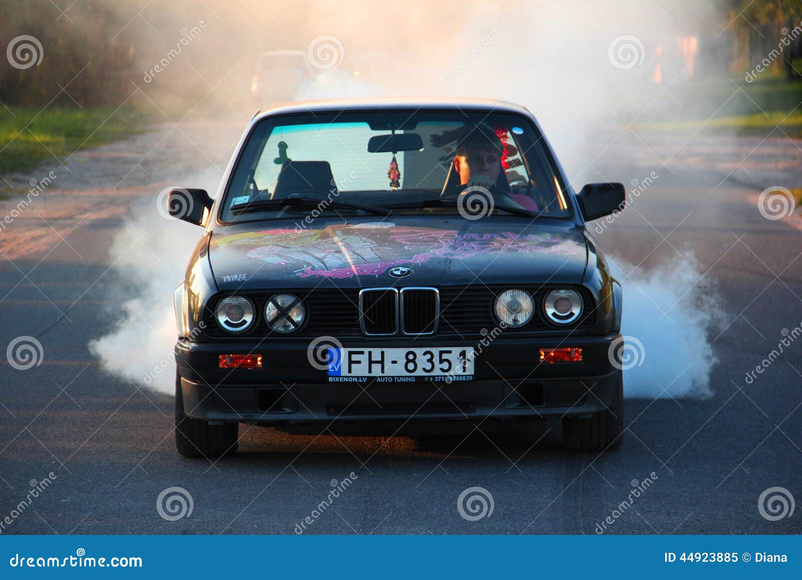 Bmw e30 editorial image. Image of smoke, burnout, drift 44923885