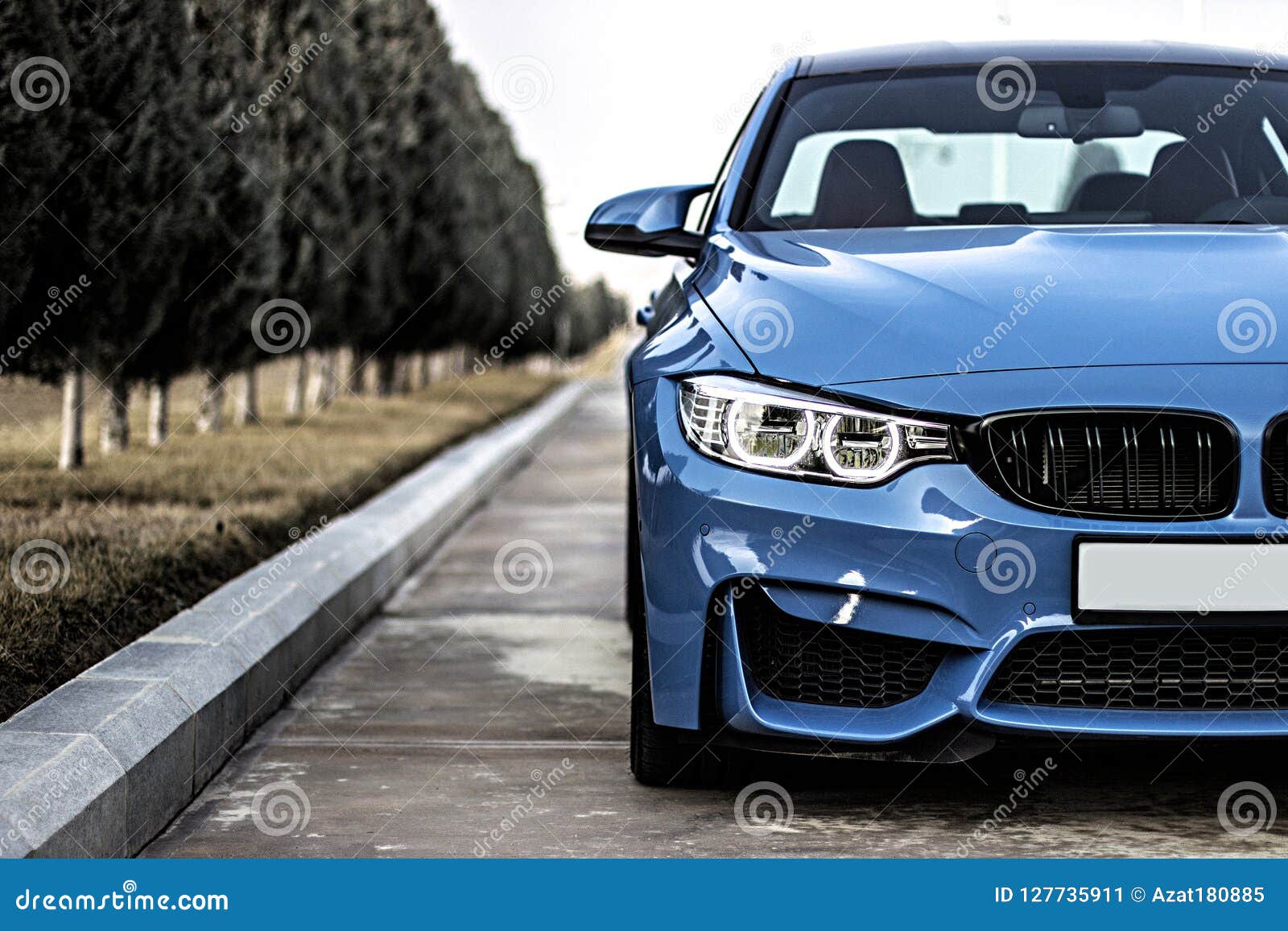 Bmw M3 企业在白色车非隔绝的体育轿车正面图库存图片 图片包括有m3 企业在白色车非隔绝的体育轿车正面图