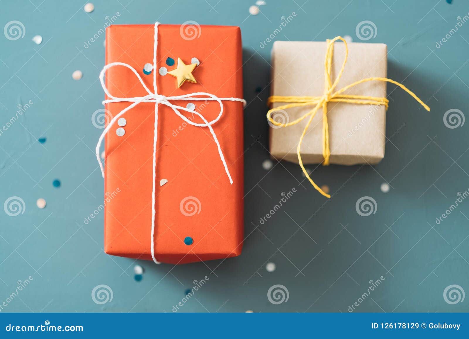 Boite Actuelle De La Valentine Deux D Anniversaire De Cadeau De Couples Image Stock Image Du Anniversaire Valentine Boite Actuelle De La Valentine Deux D Anniversaire De Cadeau De Couples Image Stock Image Du Anniversaire Valentine