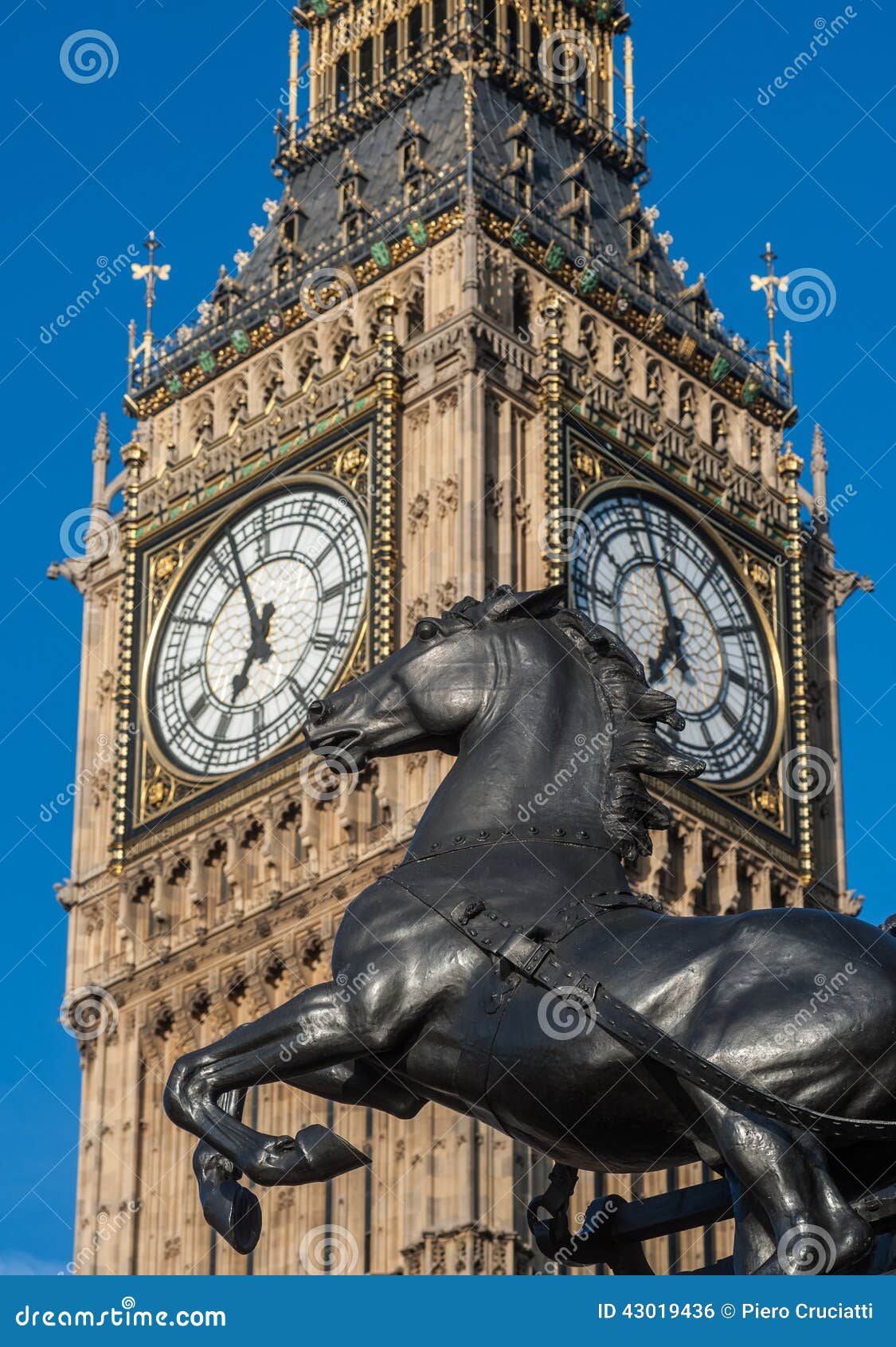Boadicea Statue on Westminster Bridge and Big Ben in London Stock Photo