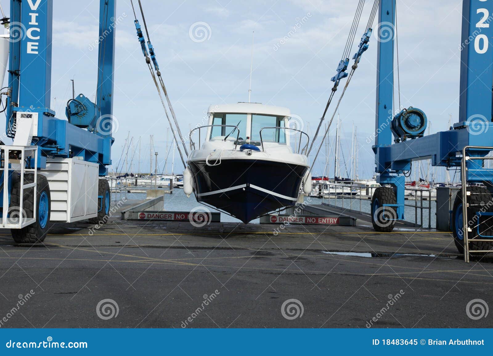 Boat hoist. stock image. Image of yacht, hoist, boats 18483645