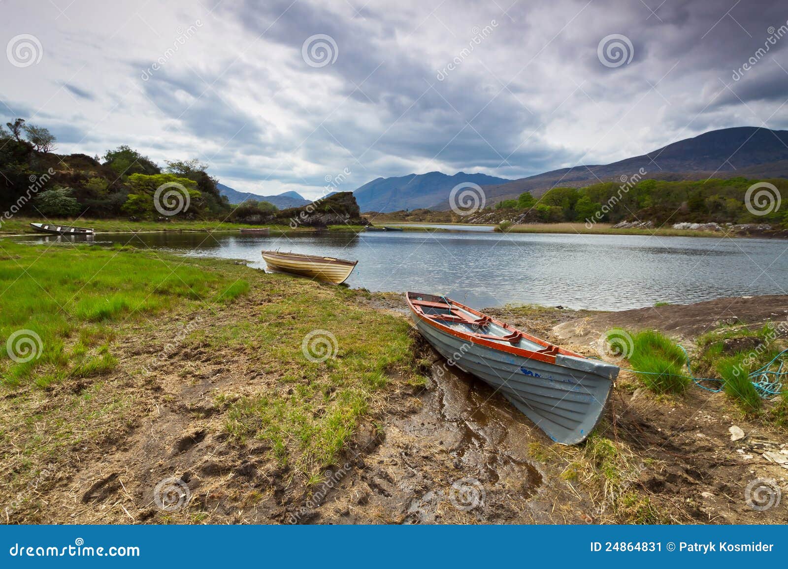 Boat at the Killarney lake stock image. Image of calm 24864831