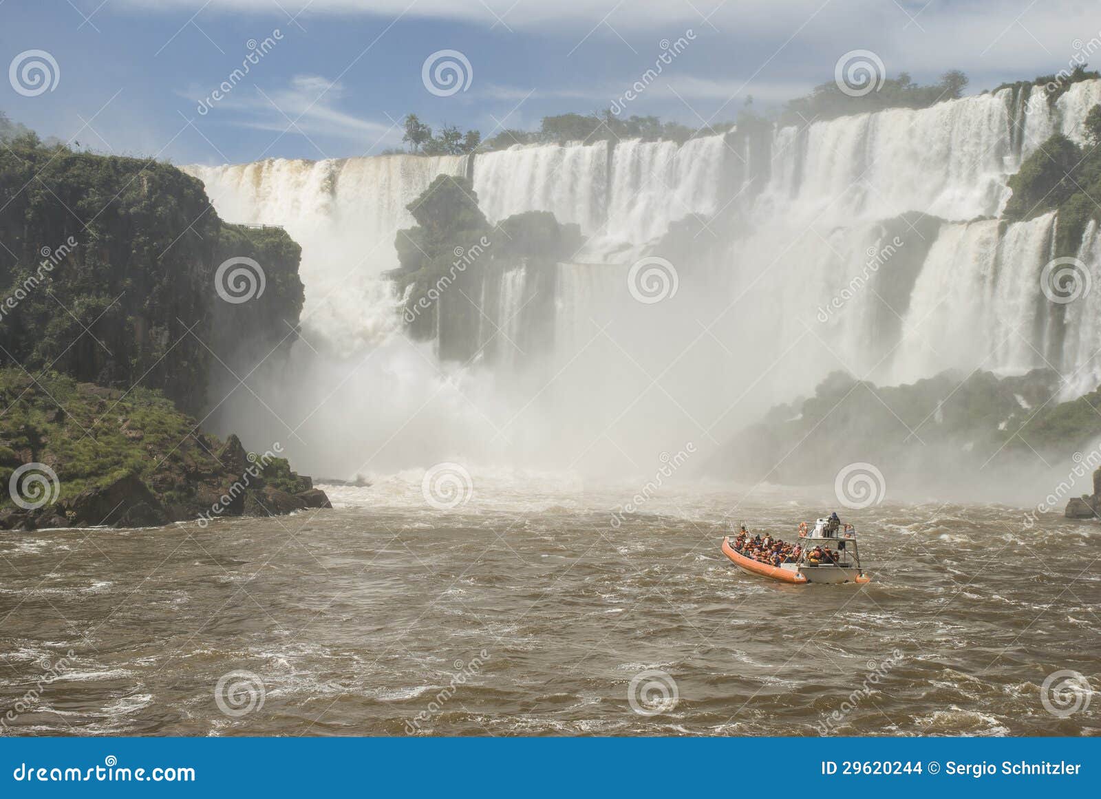 boat near iguassu falls